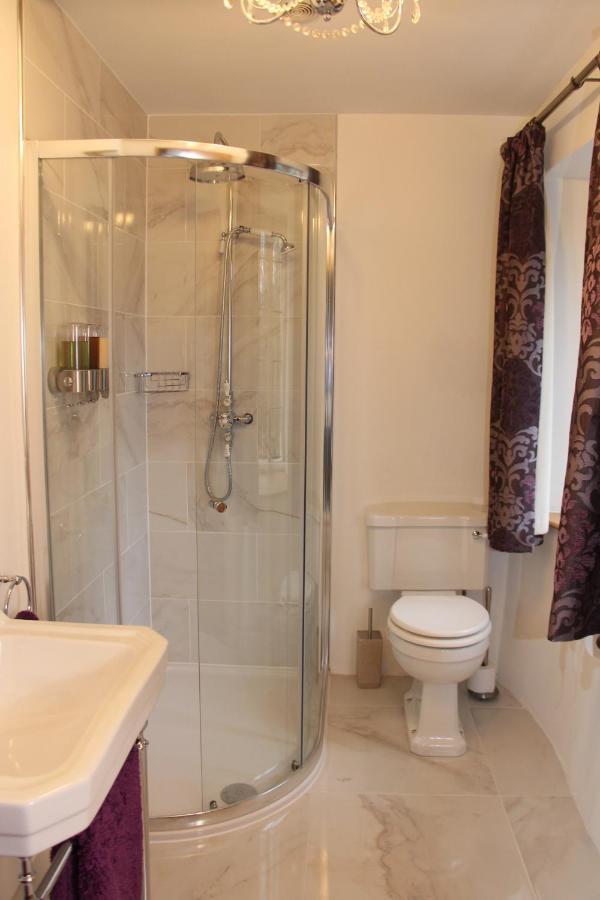 Y Fan Bed and Breakfast Caerphilly Exteriör bild